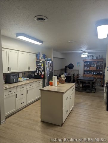 5260 W Quail Run Lane, Madison, IN 47250