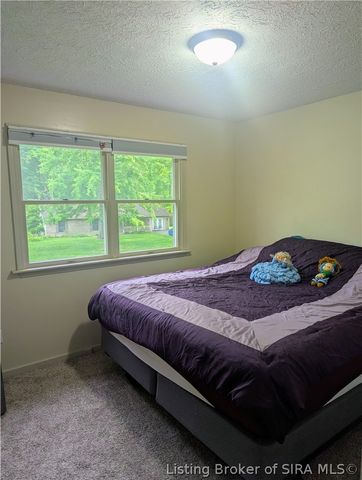 5260 W Quail Run Lane, Madison, IN 47250