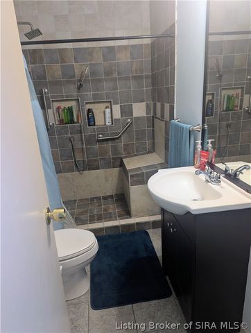 5260 W Quail Run Lane, Madison, IN 47250