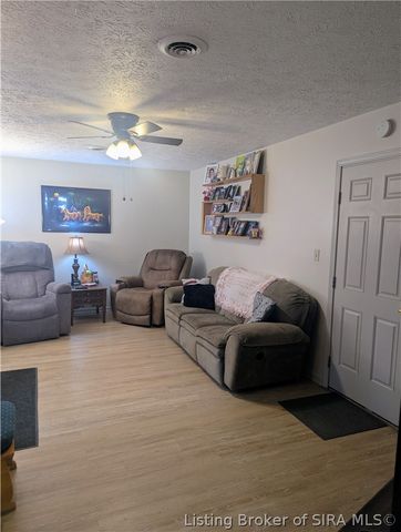 5260 W Quail Run Lane, Madison, IN 47250