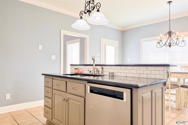 3100 Table Rock Drive SW, Hartselle, AL 35640