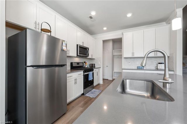 100 Brody Way, Greensboro, NC 27455