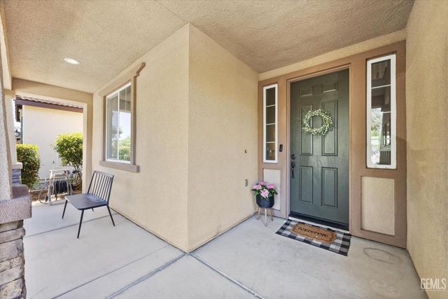 203 White Alder Drive, Bakersfield, CA 93314