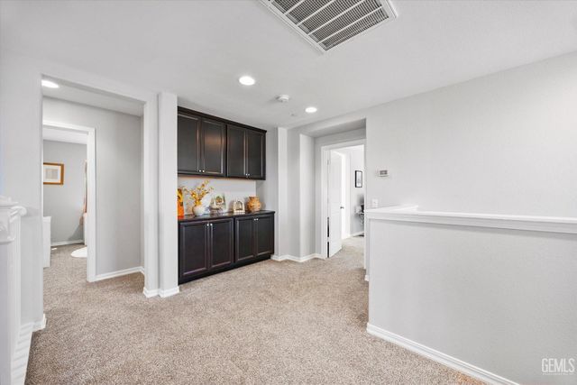 203 White Alder Drive, Bakersfield, CA 93314