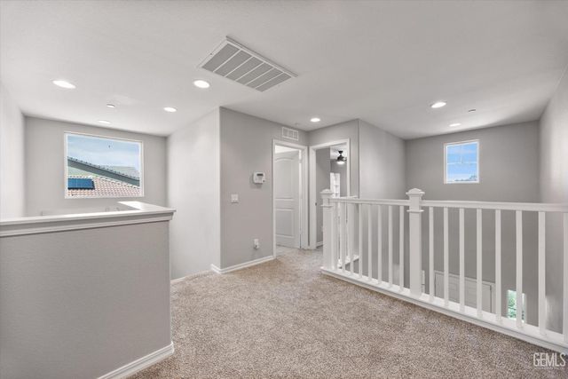 203 White Alder Drive, Bakersfield, CA 93314