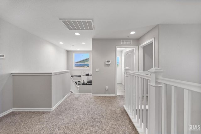 203 White Alder Drive, Bakersfield, CA 93314