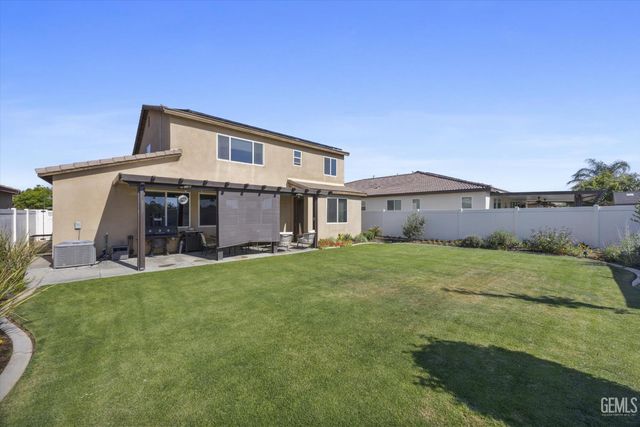 203 White Alder Drive, Bakersfield, CA 93314