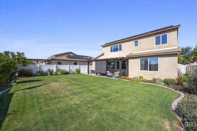 203 White Alder Drive, Bakersfield, CA 93314