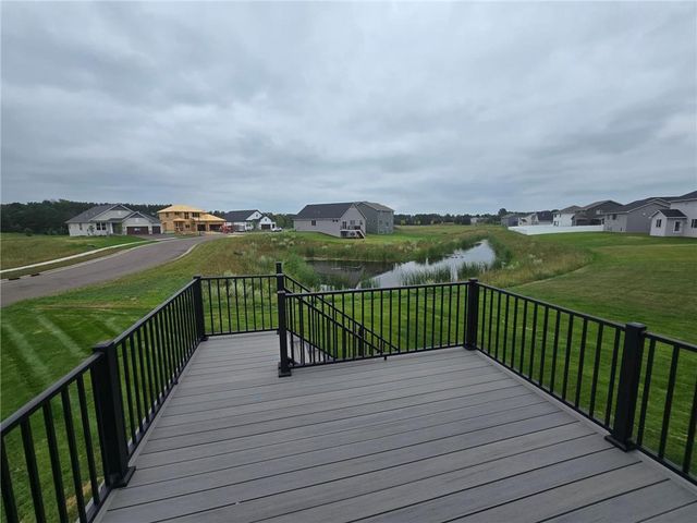 1587 Creekwood Drive, New Richmond, WI 54017