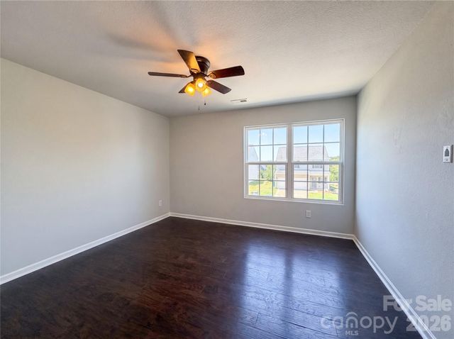 4034 Rosfield Drive, Charlotte, NC 28214