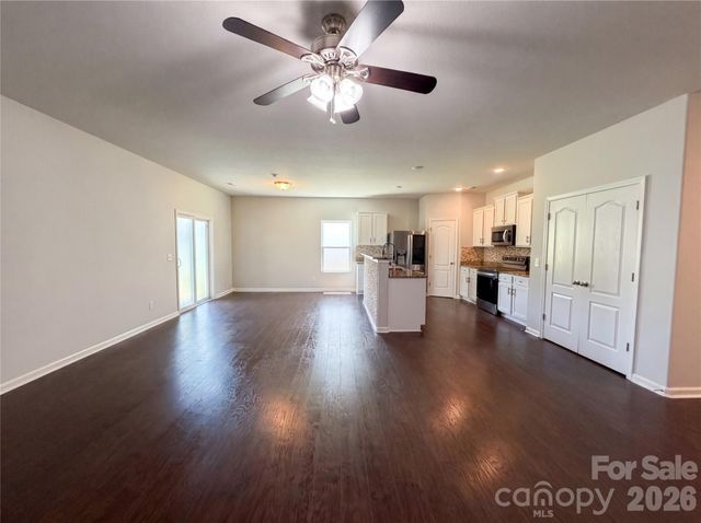 4034 Rosfield Drive, Charlotte, NC 28214