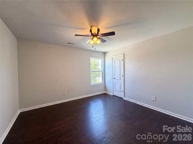 4034 Rosfield Drive, Charlotte, NC 28214