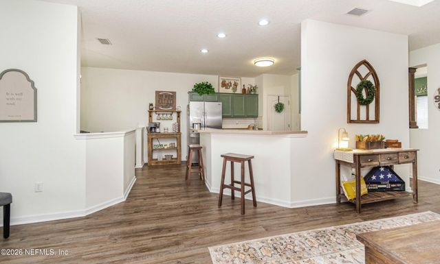 8139 HUNTERS RIDGE S, Glen St. Mary, FL 32040