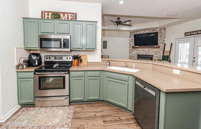 8139 HUNTERS RIDGE S, Glen St. Mary, FL 32040