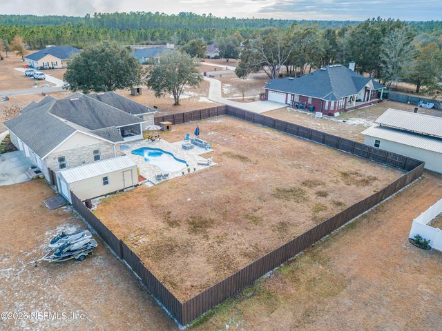 8139 HUNTERS RIDGE S, Glen St. Mary, FL 32040