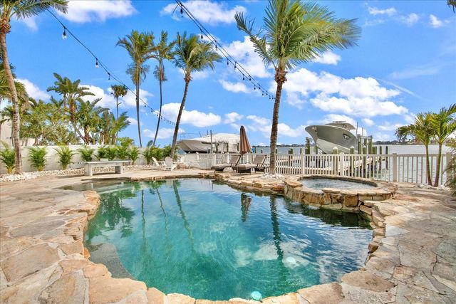 644 BOCA CIEGA ISLE DRIVE, St Pete Beach, FL 33706