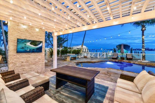 644 BOCA CIEGA ISLE DRIVE, St Pete Beach, FL 33706