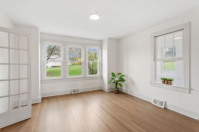 12204 DAPHNA RD, Broadway, VA 22815