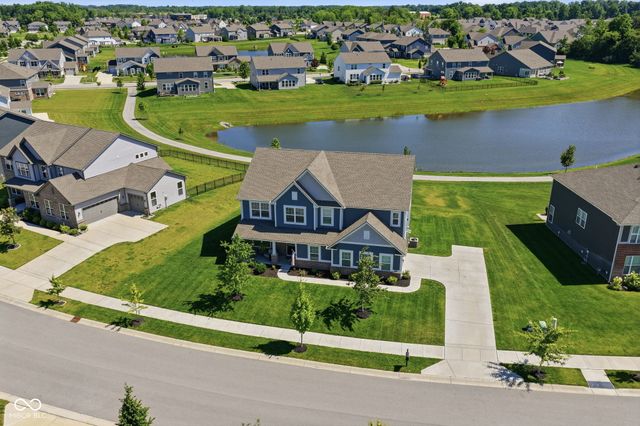 11887 Prominence Place, Fishers, IN 46037