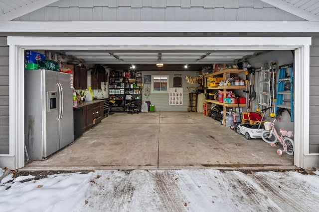 8239 Sayre Avenue, Burbank, IL 60459