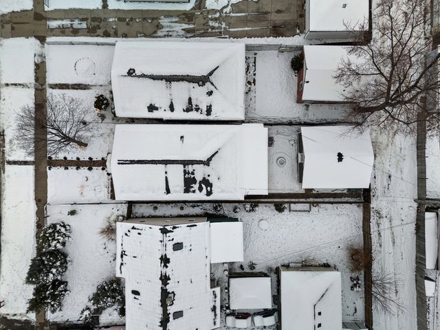 8239 Sayre Avenue, Burbank, IL 60459