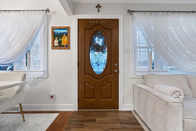 8239 Sayre Avenue, Burbank, IL 60459