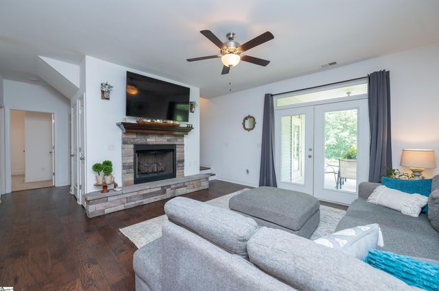 307 Barnhill Court, Greenville, SC 29617
