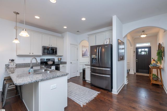 307 Barnhill Court, Greenville, SC 29617