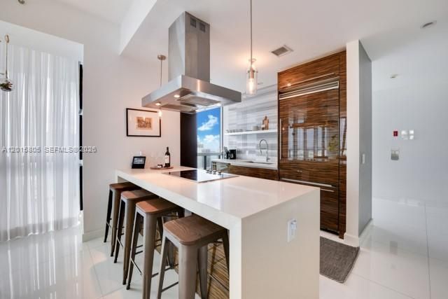 1100 Biscayne Blvd 3205, Miami, FL 33132