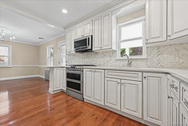 54 Greenway Boulevard, Elmont, NY 11003