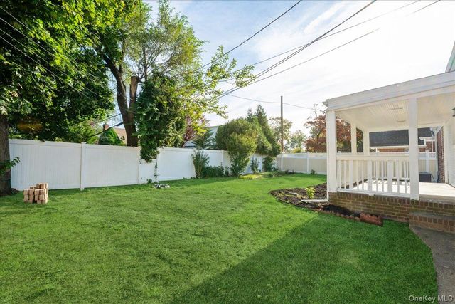 54 Greenway Boulevard, Elmont, NY 11003