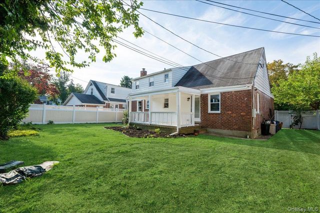 54 Greenway Boulevard, Elmont, NY 11003