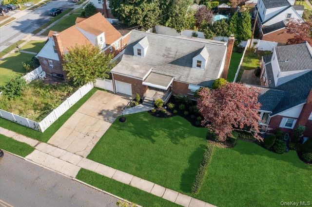 54 Greenway Boulevard, Elmont, NY 11003