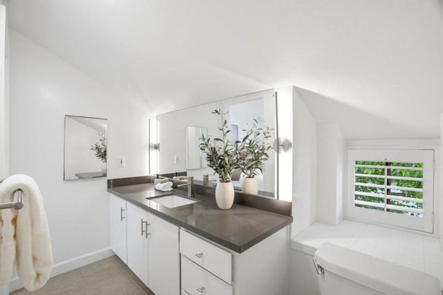 1912 Montecito Avenue 2, Mountain View, CA 94043