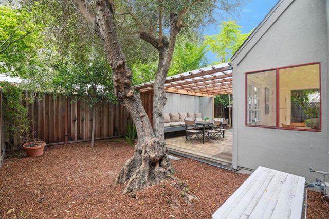 1912 Montecito Avenue 2, Mountain View, CA 94043