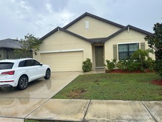 6270 NW Regent Street, Port St Lucie, FL 34983