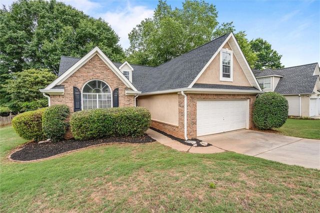 137 Pecan Crescent, Newnan, GA 30265