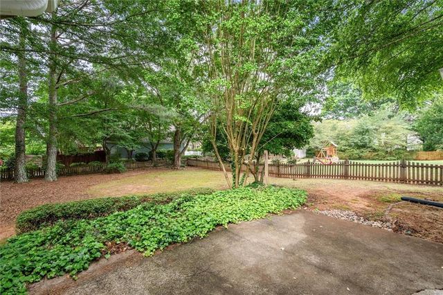 137 Pecan Crescent, Newnan, GA 30265
