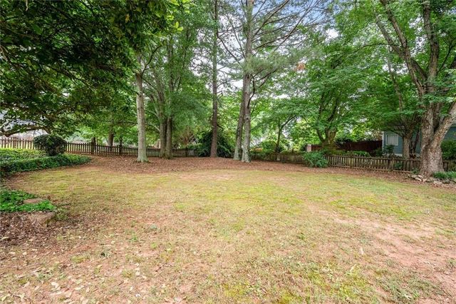 137 Pecan Crescent, Newnan, GA 30265