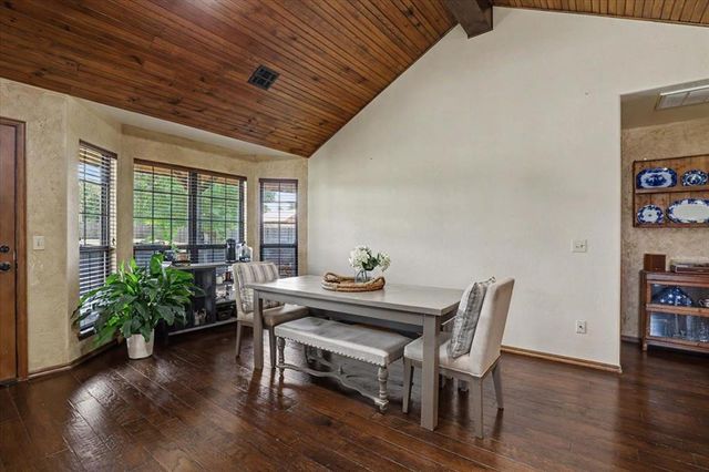 6122 Kitty Hawk Road, Blanchard, OK 73010