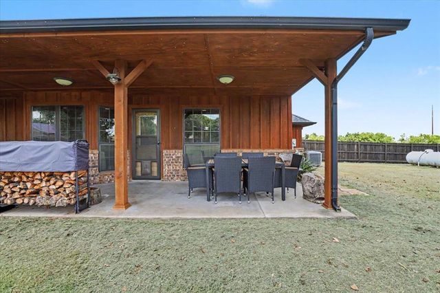 6122 Kitty Hawk Road, Blanchard, OK 73010