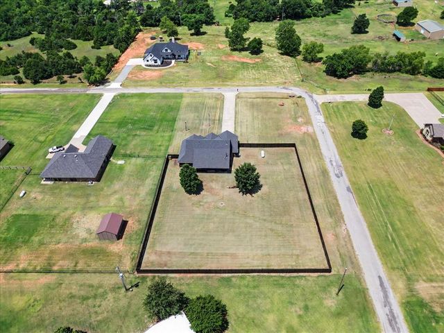 6122 Kitty Hawk Road, Blanchard, OK 73010