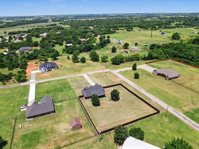 6122 Kitty Hawk Road, Blanchard, OK 73010