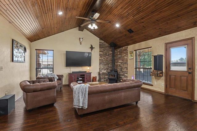 6122 Kitty Hawk Road, Blanchard, OK 73010