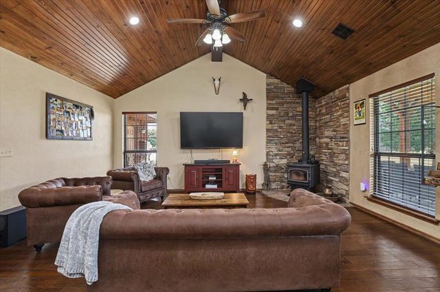 6122 Kitty Hawk Road, Blanchard, OK 73010
