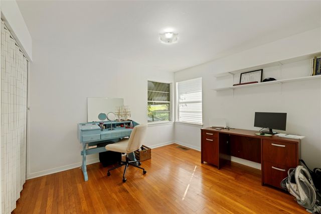 402 Philco DR, Austin, TX 78745