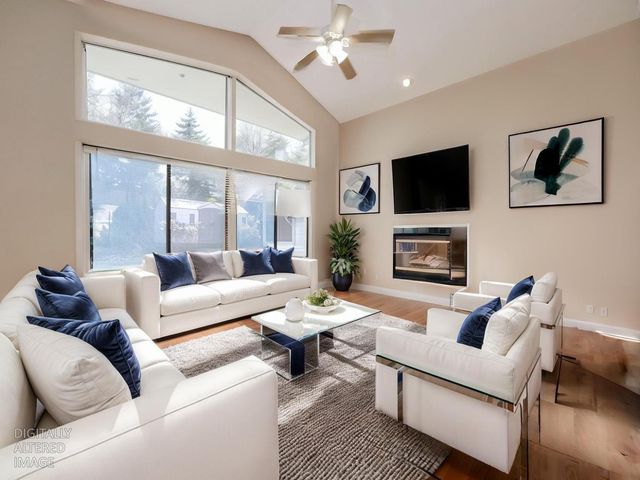 11864 S Carson Way, Gold River, CA 95670