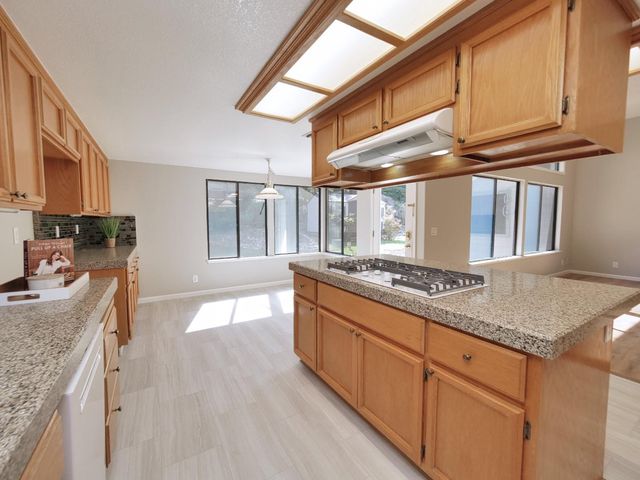 11864 S Carson Way, Gold River, CA 95670