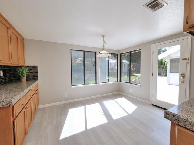 11864 S Carson Way, Gold River, CA 95670