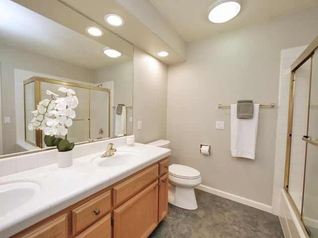 11864 S Carson Way, Gold River, CA 95670